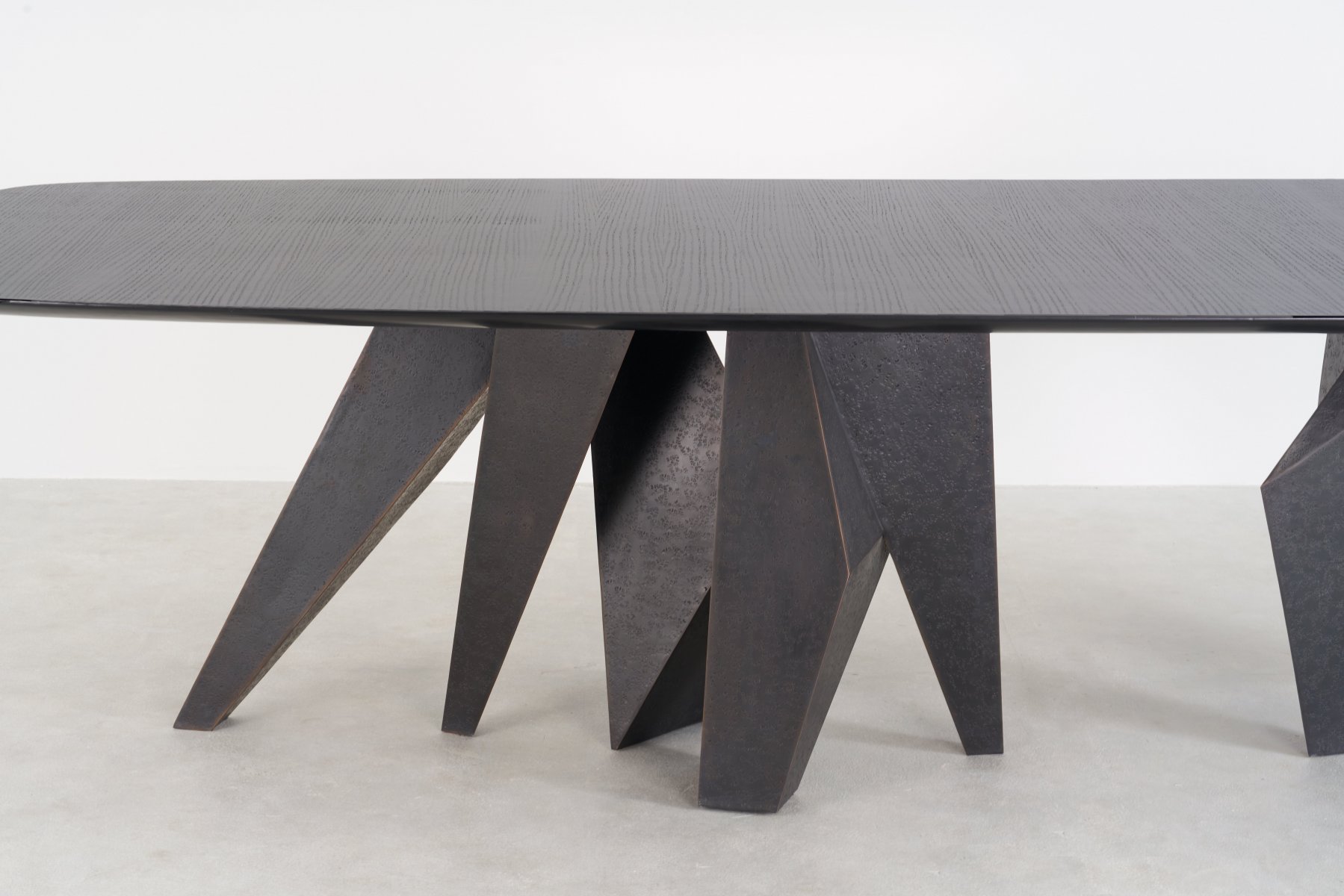 Tessilated_-_Dining_Table_-_04.jpg